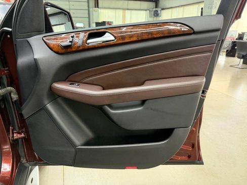 Used 2015 Mercedes-Benz ML 350 4MATIC image 21