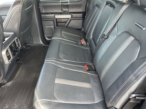 Certified 2022 Ford F450 Platinum w/ FX4 Off-Road Package image 13