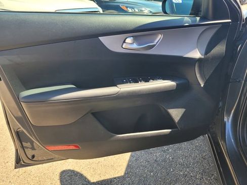 Used 2024 Kia Forte LXS w/ LXS Technology Package FWD image 16