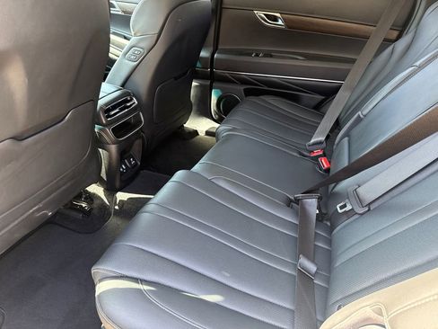 Used 2024 Genesis GV80 2.5T image 17