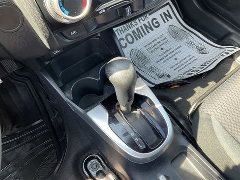 Used 2018 Honda Fit LX image 35