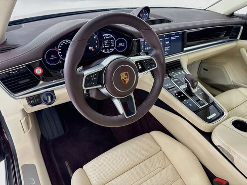 Certified 2018 Porsche Panamera 4 AWD/4WD image 4