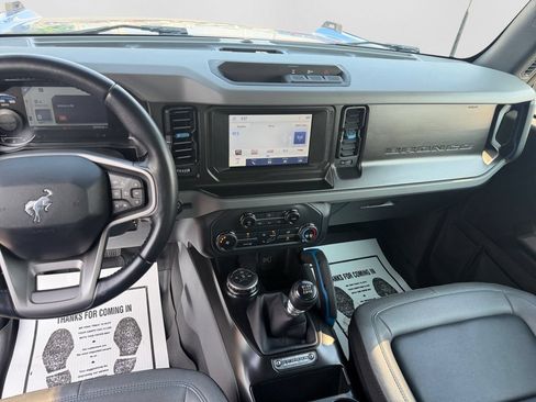 Used 2022 Ford Bronco Black Diamond AWD/4WD image 21