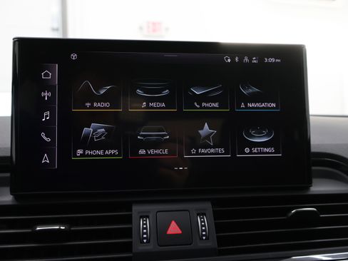 Used 2025 Audi Q5 2.0T Premium image 48