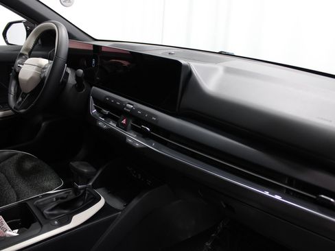 Used 2025 Kia K4 GT-Line FWD image 25