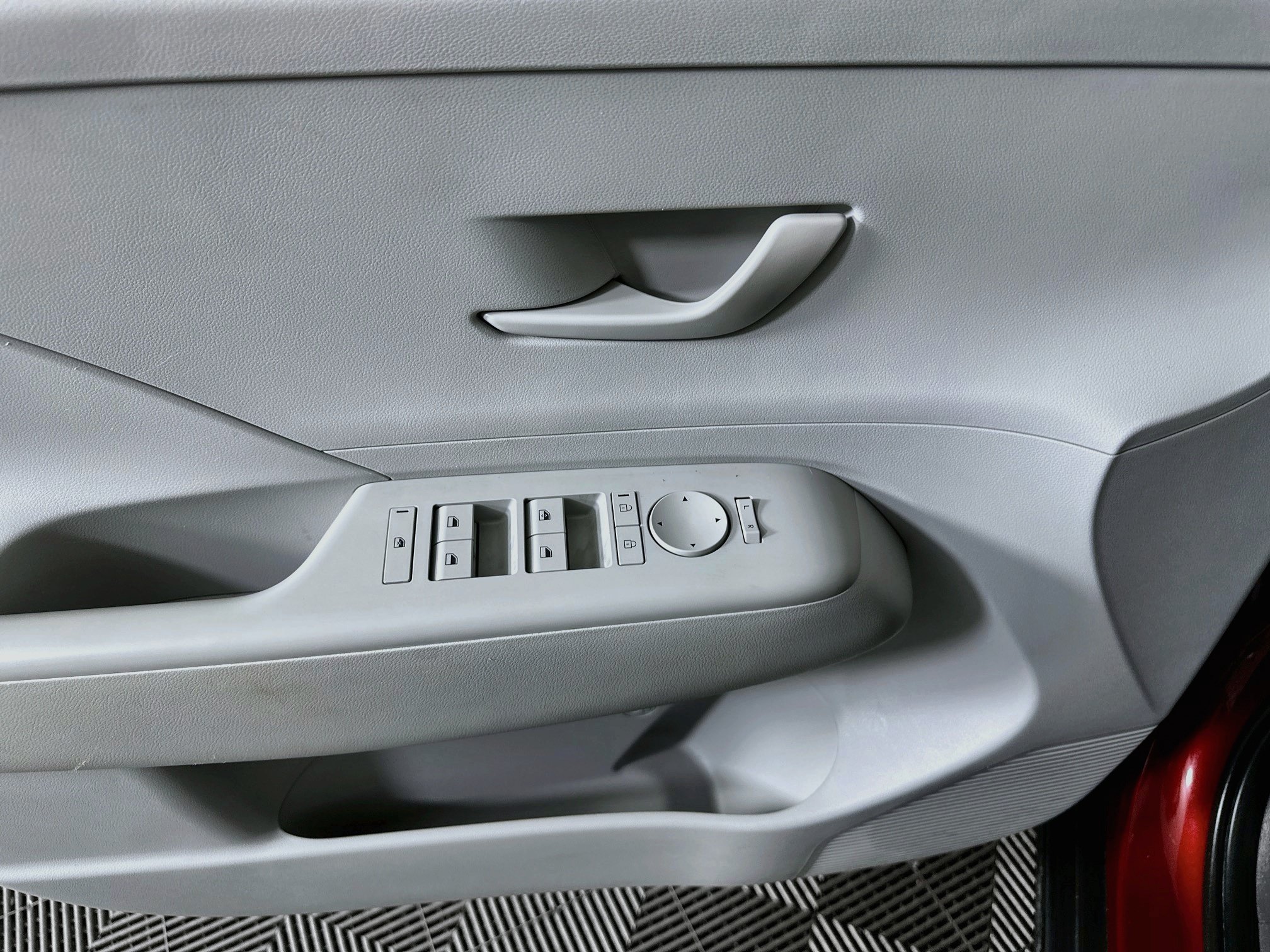 Used 2025 Hyundai Kona SEL FWD image 15
