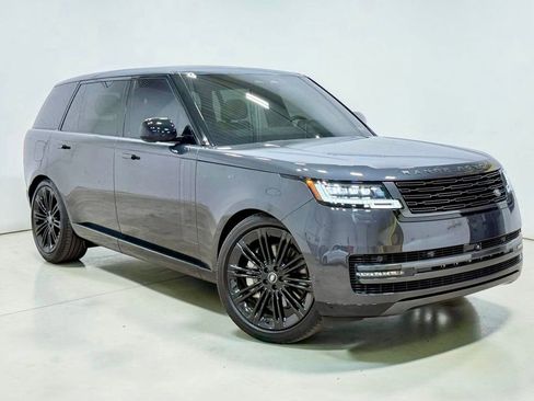 Used 2025 Land Rover Range Rover Long Wheelbase SE AWD/4WD image 4