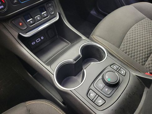 Used 2020 GMC Terrain SLE w/ Driver Convenience Package FWD image 26