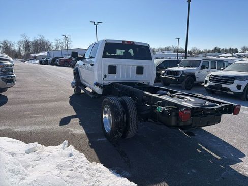 New 2026 RAM 4500 Tradesman w/ Chrome Appearance Group image 4