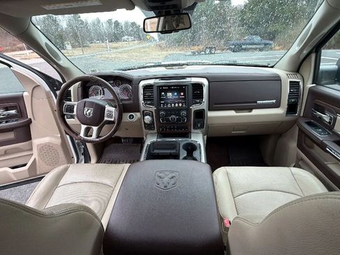 Used 2017 RAM 1500 Laramie w/ Convenience Group image 38