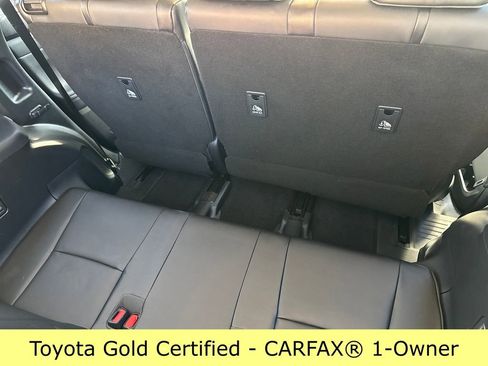 Certified 2021 Toyota Highlander XLE image 36