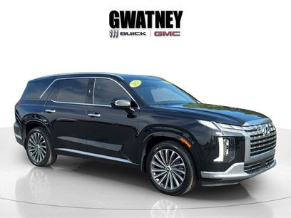 Used 2023 Hyundai Palisade Calligraphy w/ Winter Package