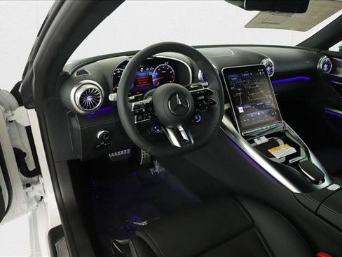 New 2025 Mercedes-Benz SL 43 AMG image 9