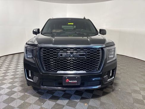 Used 2023 GMC Yukon Denali Ultimate AWD/4WD image 2