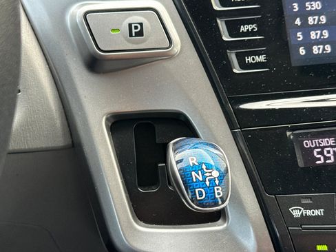 Used 2015 Toyota Prius V Three image 21