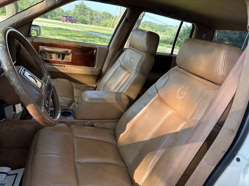 Used 1989 Cadillac Seville FWD image 13