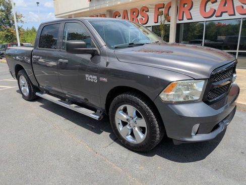 Used 2014 RAM 1500 Express RWD image 5
