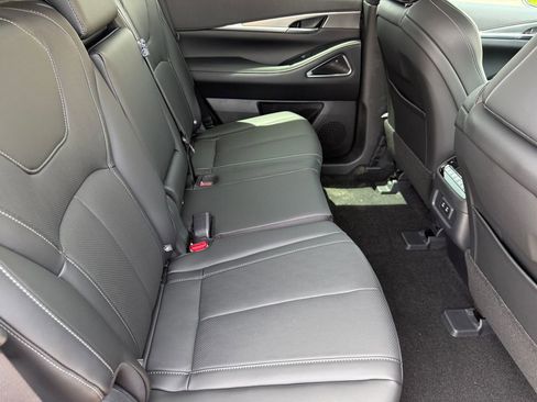 New 2026 INFINITI QX60 Luxe FWD image 28
