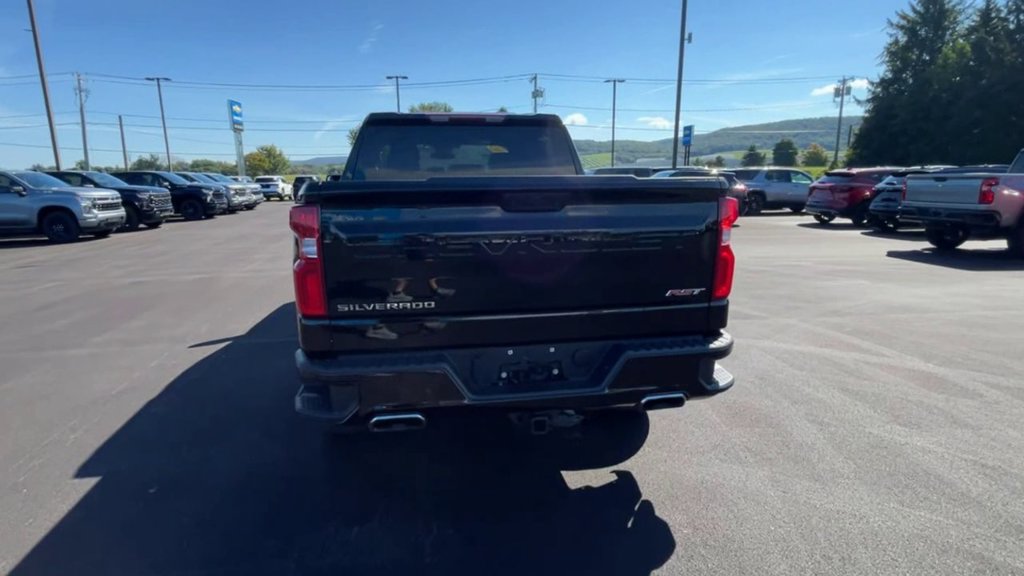 Used 2023 Chevrolet Silverado 1500 RST AWD/4WD image 7