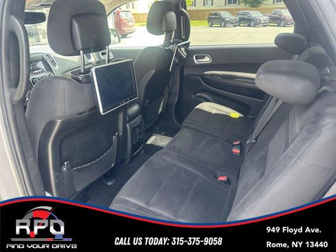 Used 2019 Dodge Durango SXT w/ 3rd Row Seating Group AWD/4WD image 19