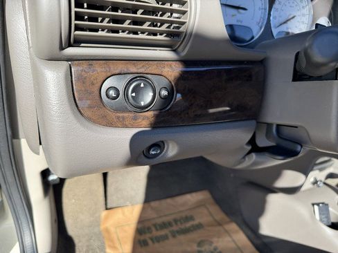 Used 2006 Chrysler Sebring Limited image 14