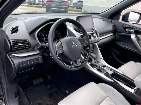 Used 2023 Mitsubishi Eclipse Cross SEL image 16