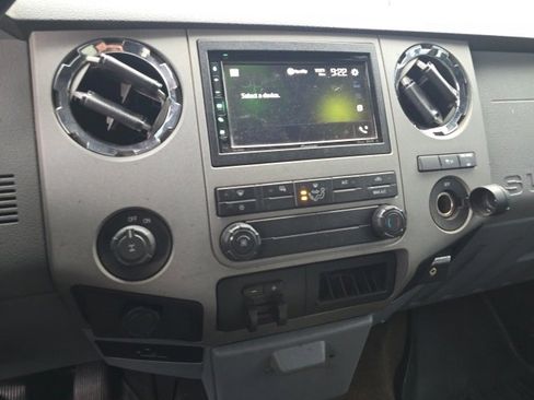 Used 2013 Ford F250 XLT image 4