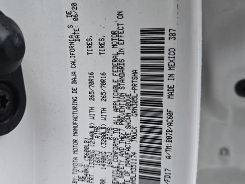 Used 2020 Toyota Tacoma TRD Off-Road image 30