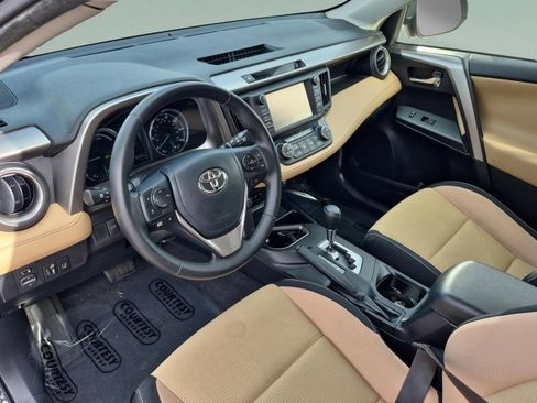 Used 2016 Toyota RAV4 XLE w/ Convenience Package image 16