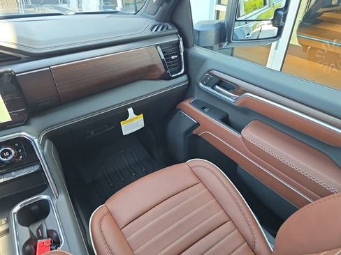 New 2026 GMC Sierra 2500 Denali Ultimate w/ Max Trailering Package image 14