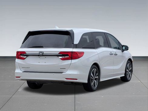 Certified 2023 Honda Odyssey Touring image 5