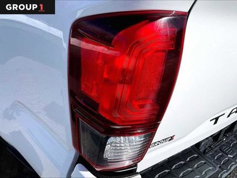 Certified 2018 Toyota Tacoma TRD Off-Road w/ Technology Package image 27