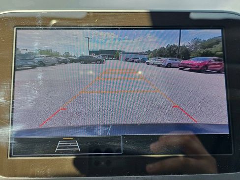 Used 2024 Chevrolet Malibu LT FWD image 29