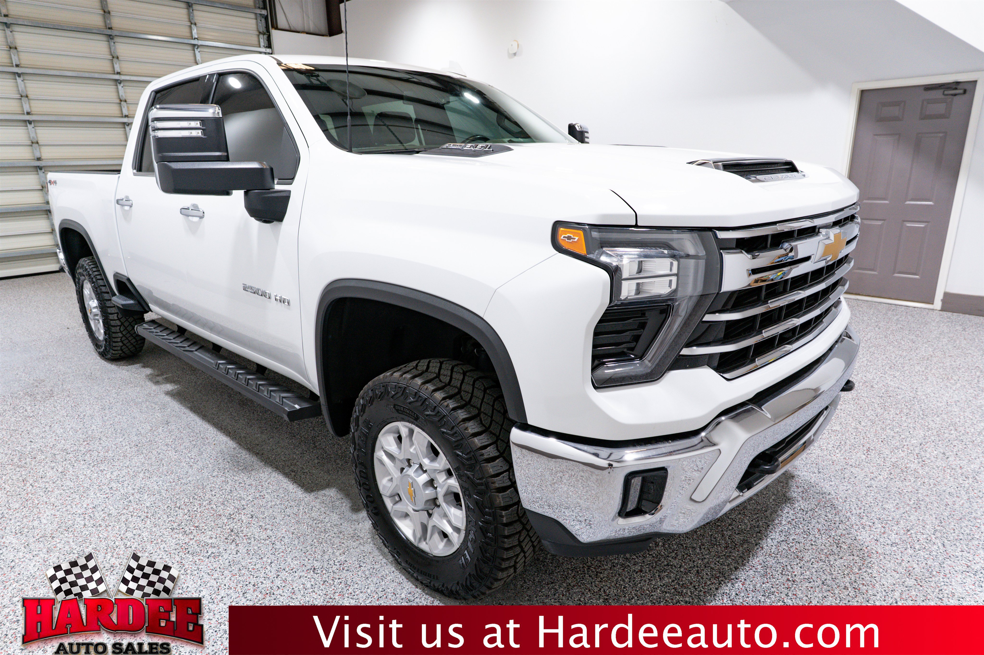 Used 2024 Chevrolet Silverado 2500 LTZ w/ LTZ Convenience Package AWD/4WD image 6
