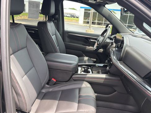 Used 2026 Chevrolet Tahoe RST w/ RST Capability Package image 11