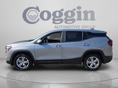 Used 2024 GMC Terrain SLE