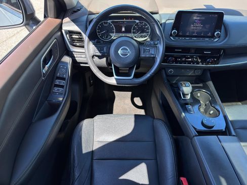 Used 2021 Nissan Rogue SL image 25