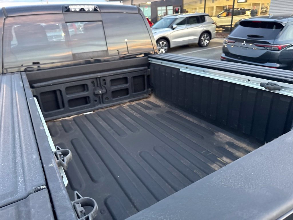 Used 2021 RAM 2500 Laramie w/ Night Edition AWD/4WD image 6