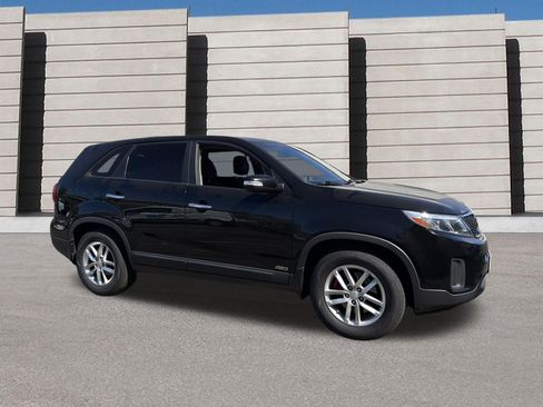 Used 2014 Kia Sorento LX AWD/4WD image 6