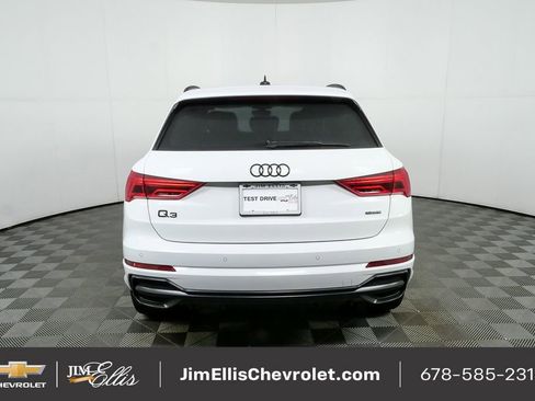 Used 2022 Audi Q3 2.0T Premium Plus image 31
