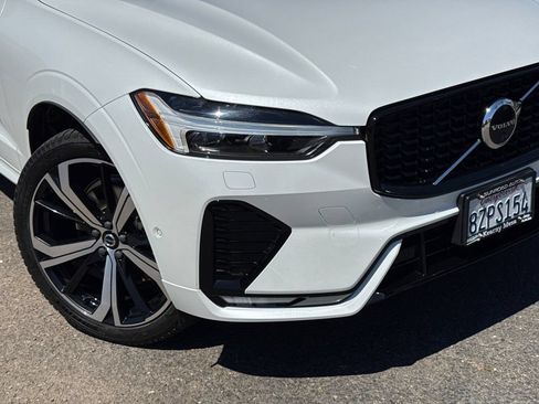 Used 2022 Volvo XC60 B6 R-Design w/ Advanced Package AWD/4WD image 6