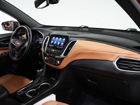 Used 2020 Chevrolet Equinox Premier image 18