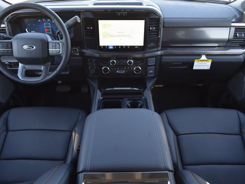 New 2026 Ford F250 Lariat w/ Chrome Package image 7