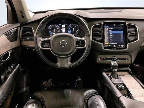 Used 2022 Volvo XC90 T6 Inscription w/ Climate Package image 5