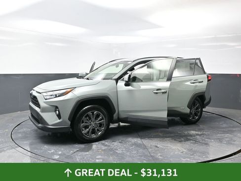 Used 2023 Toyota RAV4 XLE Premium image 59