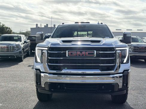 New 2026 GMC Sierra 2500 SLT w/ SLT Premium Package image 8