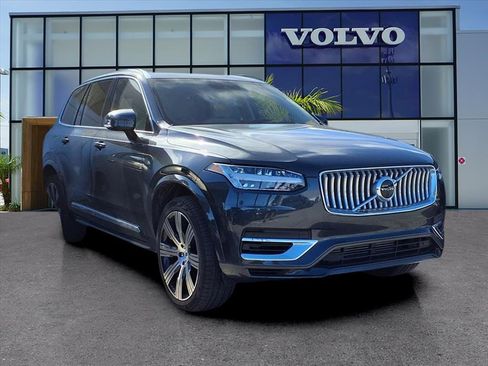 Used 2022 Volvo XC90 T8 Inscription Expression image 1