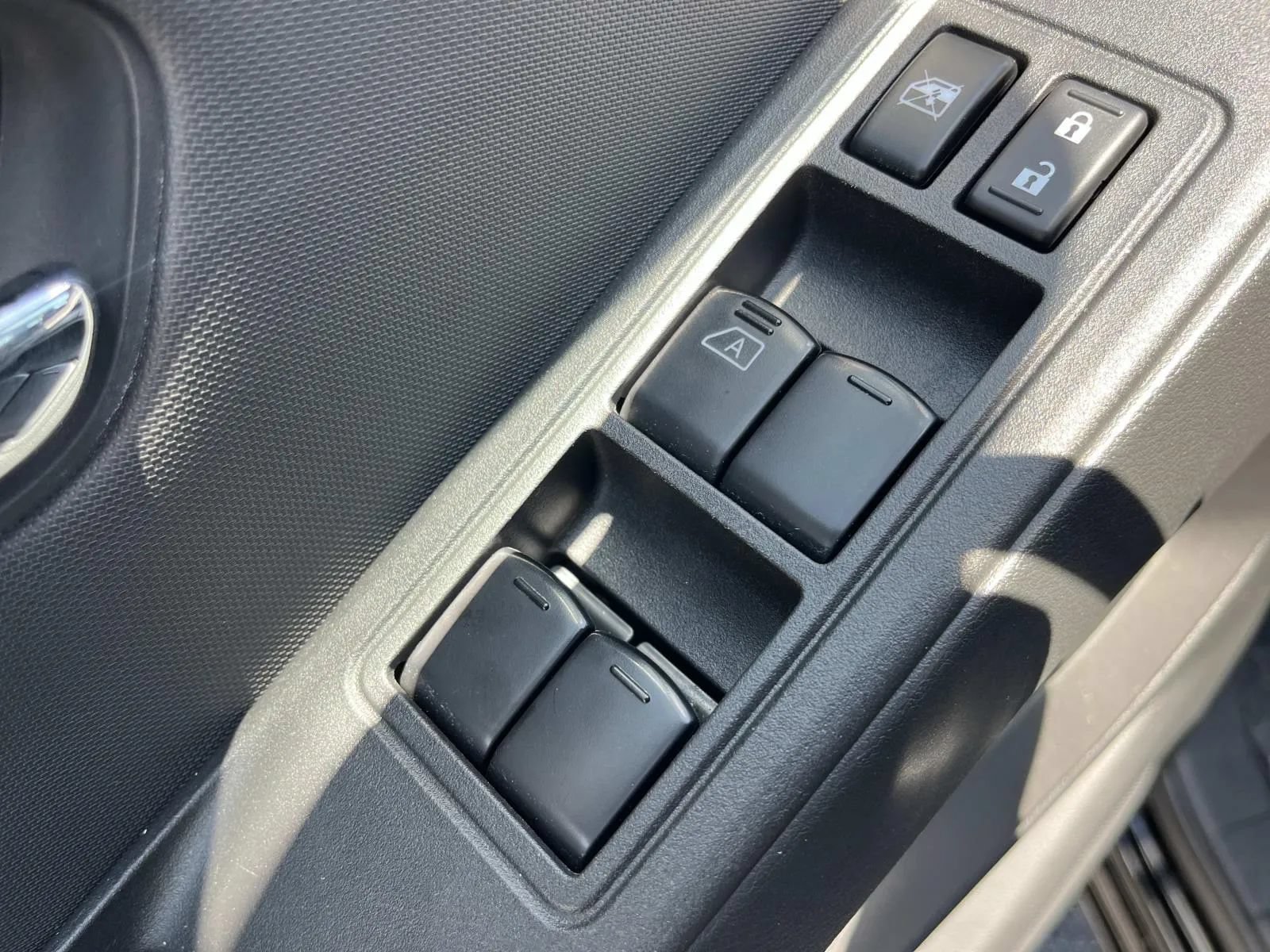 Used 2024 Nissan Frontier SV w/ Hardbody Edition AWD/4WD image 21