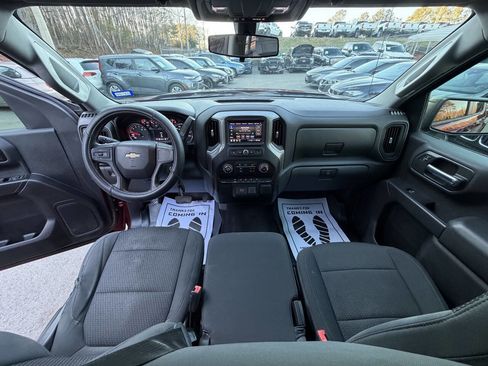 Used 2020 Chevrolet Silverado 1500 Custom w/ Custom Convenience Package image 25