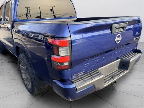 Used 2022 Nissan Frontier SV image 9